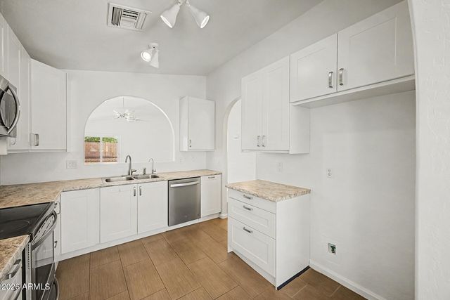1761 S BUCHANAN Street, Gilbert, AZ 85233