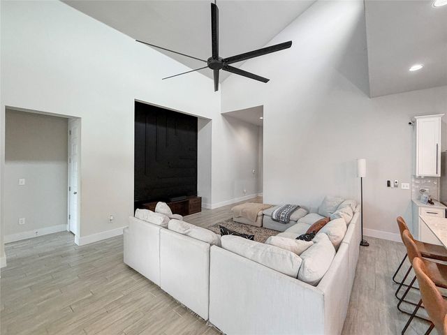 11216 Charger WAY, Manor, TX 78653