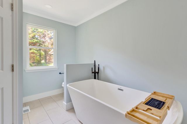 2418 Cedar Creek Drive, Chattanooga, TN 37421