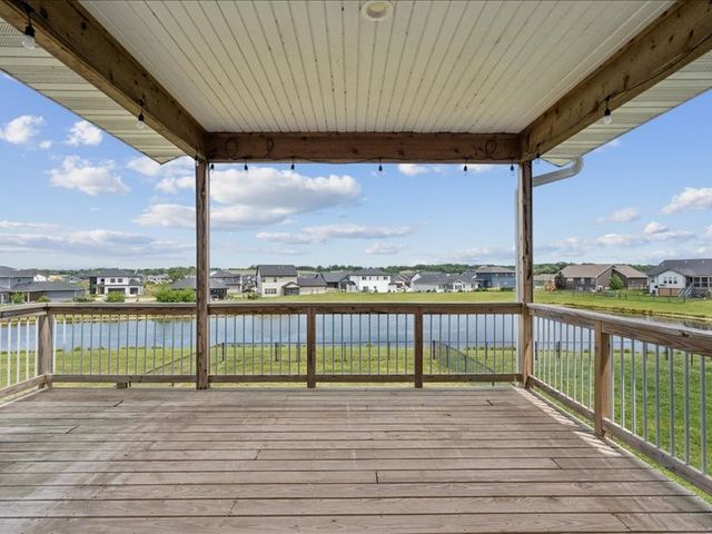 1120 Mary Lane, North Liberty, IA 52317