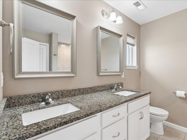 1120 Mary Lane, North Liberty, IA 52317