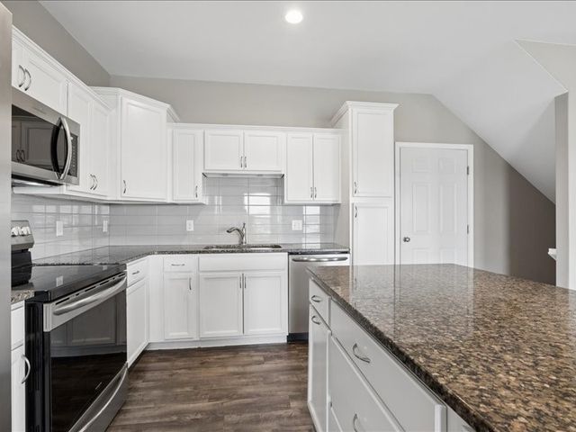 1120 Mary Lane, North Liberty, IA 52317
