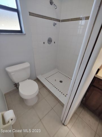 981 Forest Street NE, Palm Bay, FL 32907