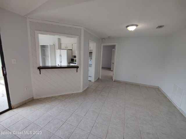 981 Forest Street NE, Palm Bay, FL 32907