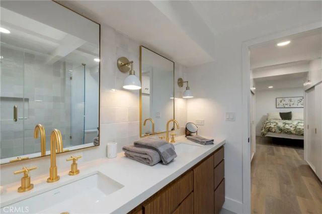 221 Larkspur Avenue, Corona Del Mar, CA 92625