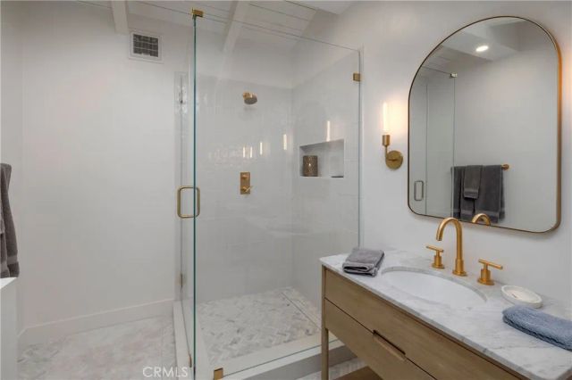 221 Larkspur Avenue, Corona Del Mar, CA 92625