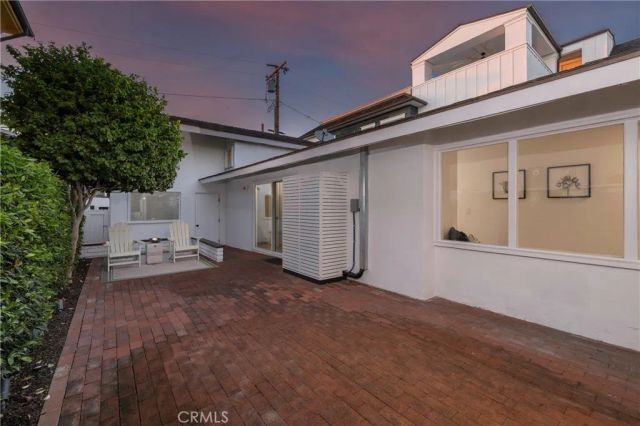 221 Larkspur Avenue, Corona Del Mar, CA 92625