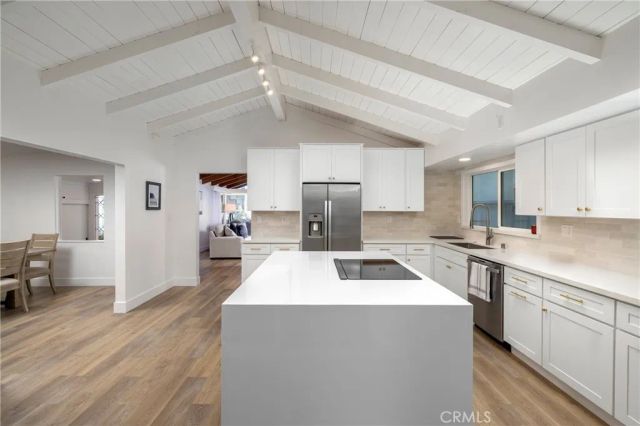 221 Larkspur Avenue, Corona Del Mar, CA 92625