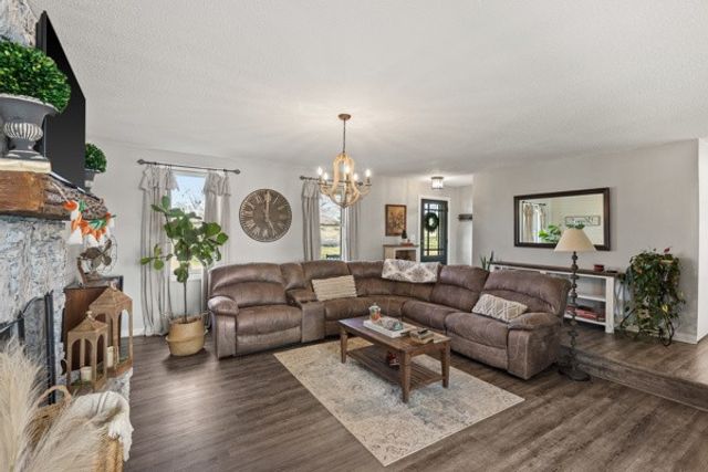 3130 New Hall Rd, Greenbrier, TN 37073