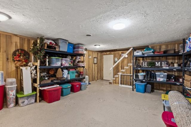 3130 New Hall Rd, Greenbrier, TN 37073