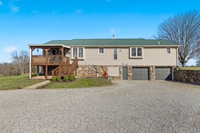 3130 New Hall Rd, Greenbrier, TN 37073