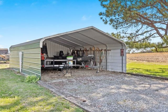 3130 New Hall Rd, Greenbrier, TN 37073