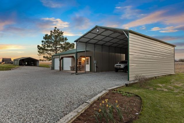 3130 New Hall Rd, Greenbrier, TN 37073