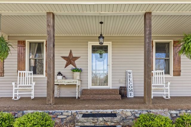 3130 New Hall Rd, Greenbrier, TN 37073