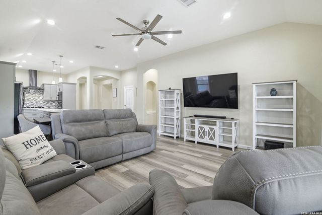 1223 Alpine Pond, San Antonio, TX 78260