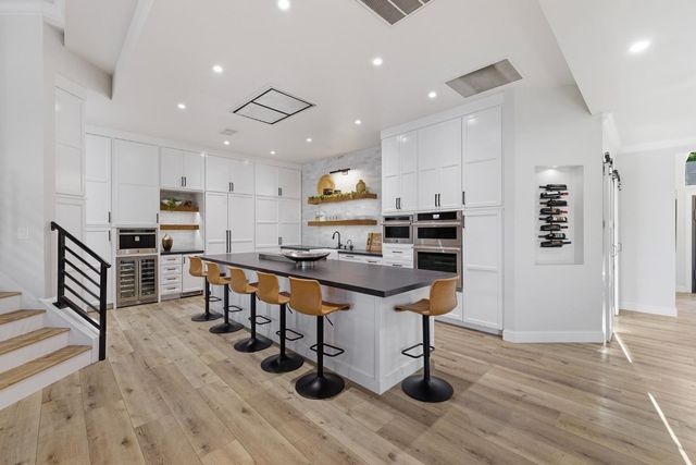 4702 N Fallingwater Lane, Clovis, CA 93619