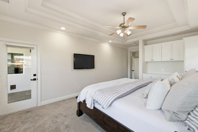 4702 N Fallingwater Lane, Clovis, CA 93619