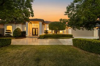 4702 N Fallingwater Lane, Clovis, CA 93619