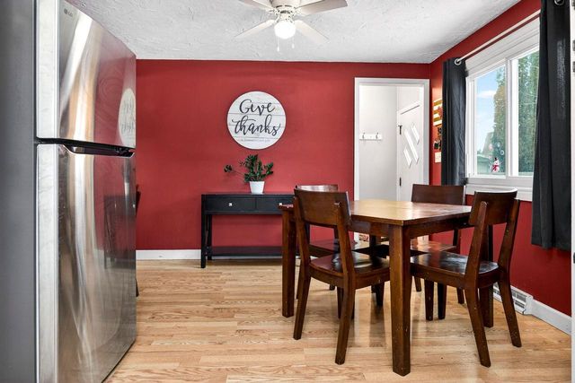 620 FIELDCREST DRIVE, Neenah, WI 54956