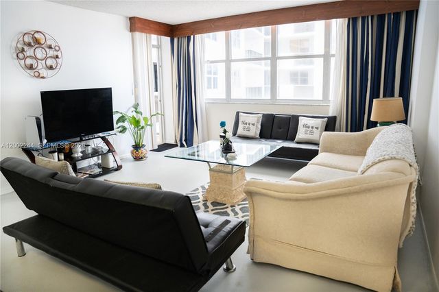 6039 Collins Ave 412, Miami Beach, FL 33140