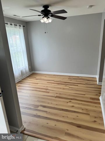 23 OAK DR, Stafford, VA 22554