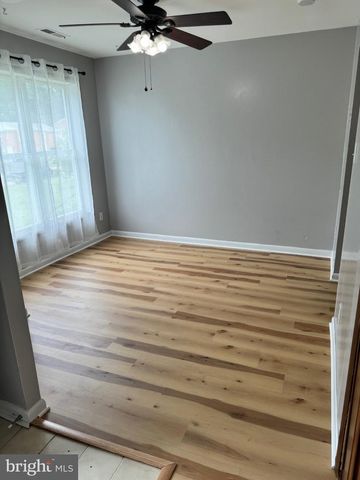 23 OAK DR, Stafford, VA 22554