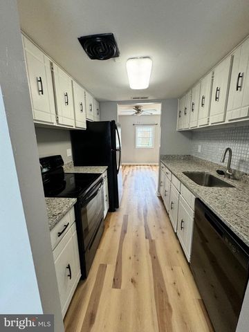 23 OAK DR, Stafford, VA 22554