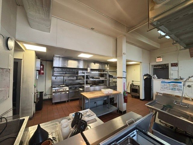 1001 N California Avenue, Chicago, IL 60622