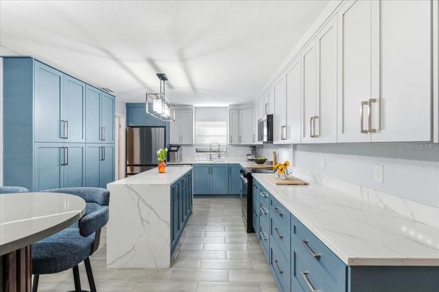 4310 SHADOW WOOD TRAIL, Winter Haven, FL 33880