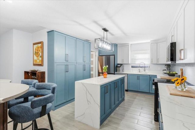 4310 SHADOW WOOD TRAIL, Winter Haven, FL 33880