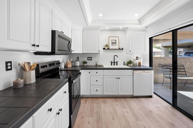 48980 Wildwood Lane, Palm Desert, CA 92260