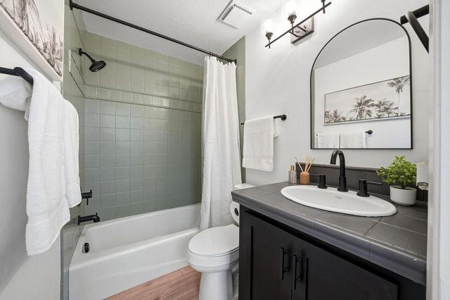 48980 Wildwood Lane, Palm Desert, CA 92260