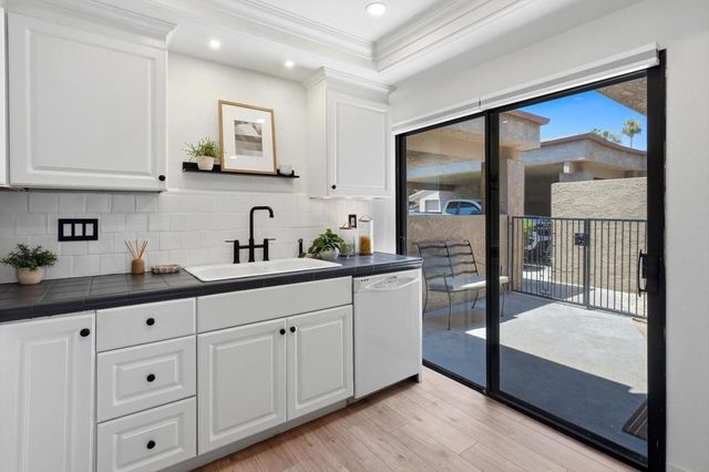 48980 Wildwood Lane, Palm Desert, CA 92260