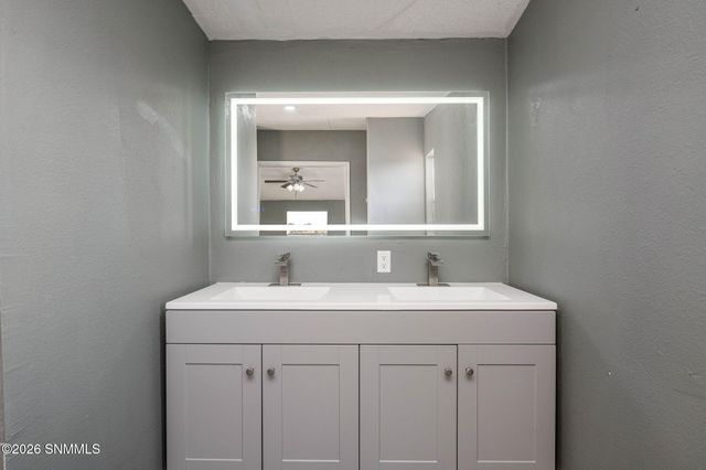 5266 Ralls Road, Las Cruces, NM 88012