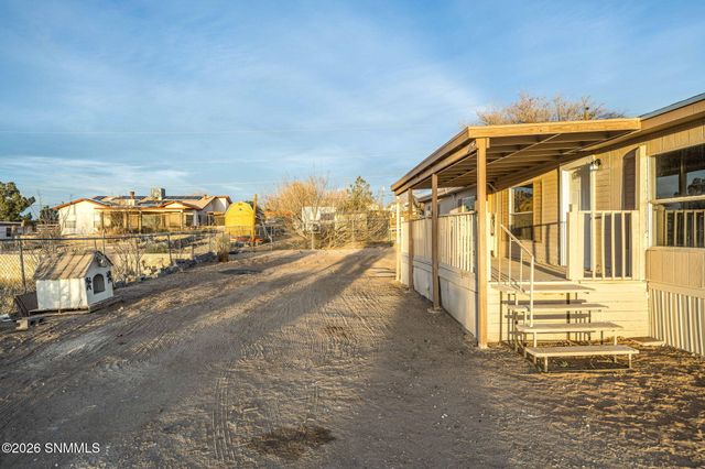 5266 Ralls Road, Las Cruces, NM 88012