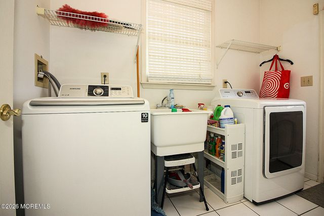 38 Dansbury Court, Freehold, NJ 07728