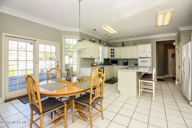 38 Dansbury Court, Freehold, NJ 07728