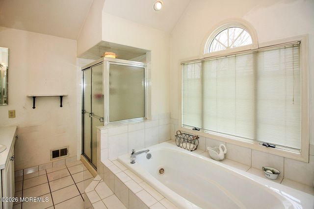 38 Dansbury Court, Freehold, NJ 07728