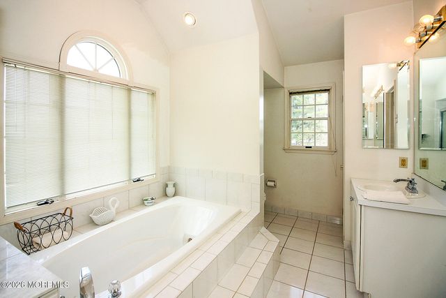 38 Dansbury Court, Freehold, NJ 07728