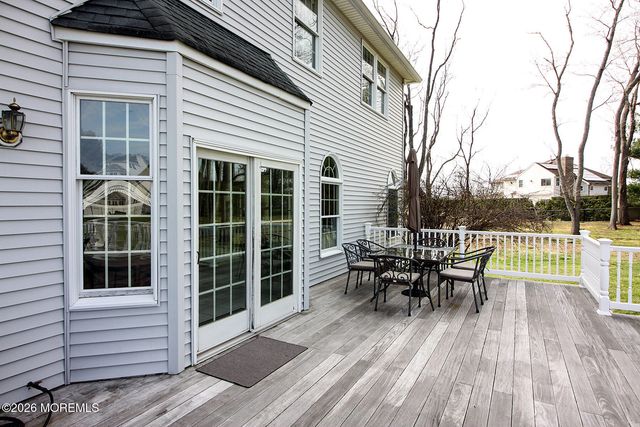 38 Dansbury Court, Freehold, NJ 07728