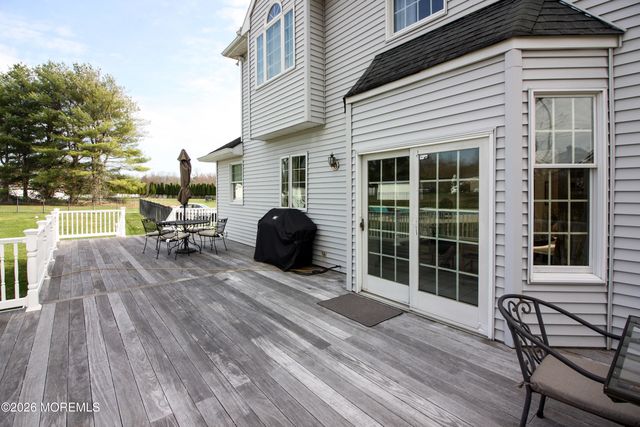 38 Dansbury Court, Freehold, NJ 07728