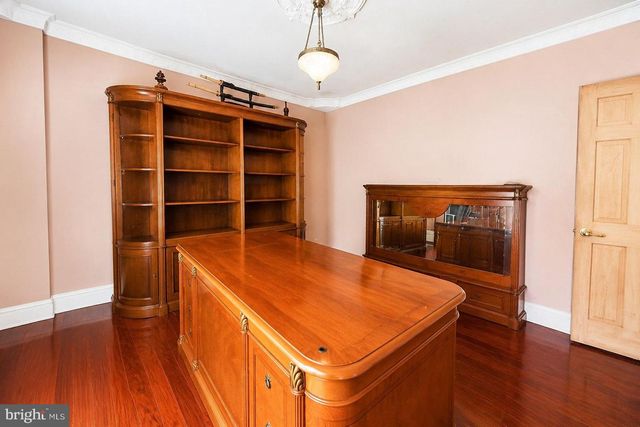 20 JOSEPH COURT, Monmouth Junction, NJ 08852