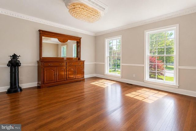 20 JOSEPH COURT, Monmouth Junction, NJ 08852