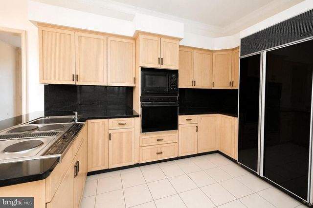 20 JOSEPH COURT, Monmouth Junction, NJ 08852