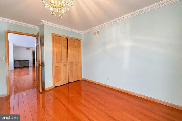 20 JOSEPH COURT, Monmouth Junction, NJ 08852