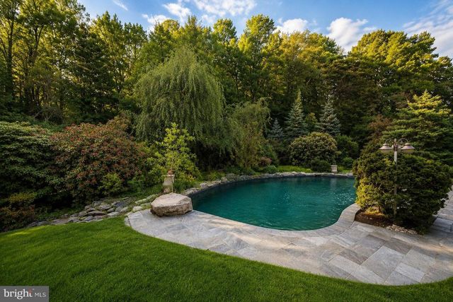 20 JOSEPH COURT, Monmouth Junction, NJ 08852