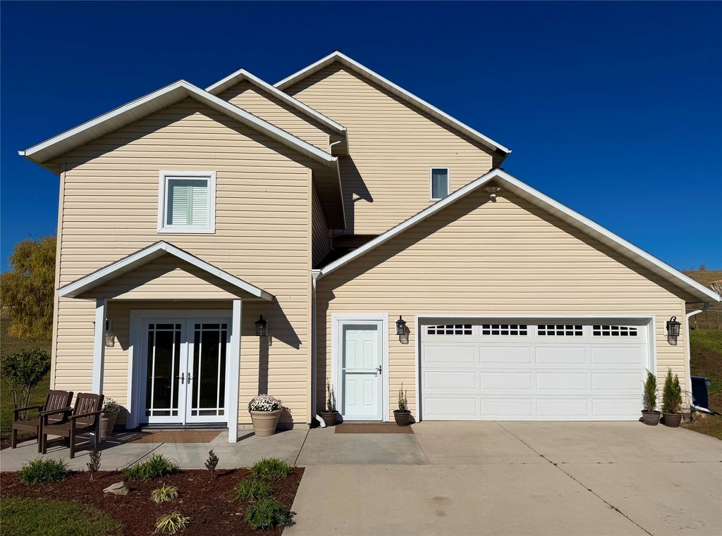 596 Ravenwood Drive, Stevensville, MT 59870 photo 2