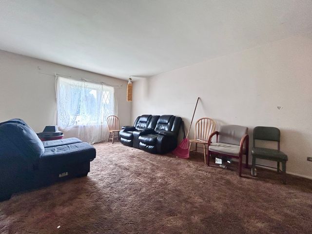 424 Mark Avenue, Glendale Heights, IL 60139