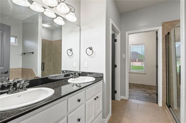 3304 Keefer Loop, College Station, TX 77845
