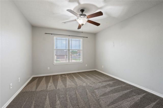 3304 Keefer Loop, College Station, TX 77845
